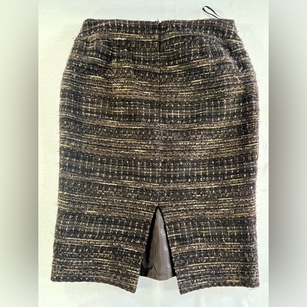 Lafayette 148 New York Fully Lined Tweed Inverted Pleat Tweed Pencil Knee Skirt - Picture 4 of 9